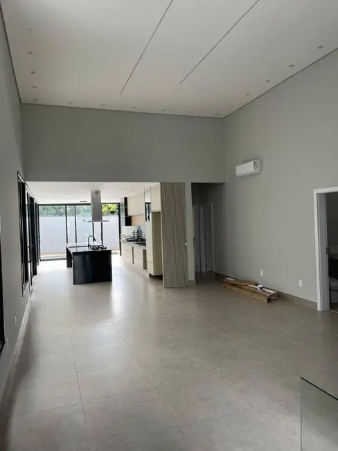 Foto 3 de Casa com 3 quartos à venda, 234m2 em Colina dos Pinheiros, Valinhos - SP