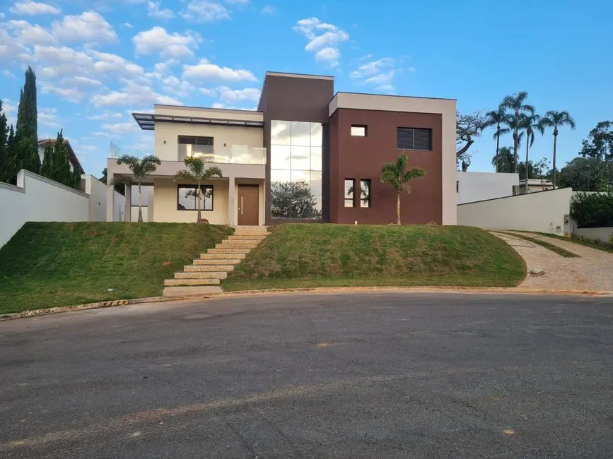 Foto 3 de Casa com 4 quartos à venda, 483m2 em Valinhos - SP