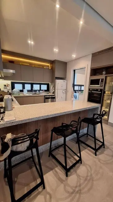 Foto 6 de Casa com 4 quartos à venda, 372m2 em Jardim Paiquerê, Valinhos - SP