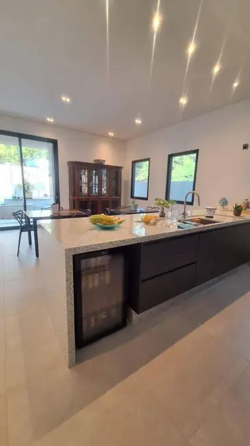 Foto 3 de Casa com 4 quartos à venda, 372m2 em Jardim Paiquerê, Valinhos - SP