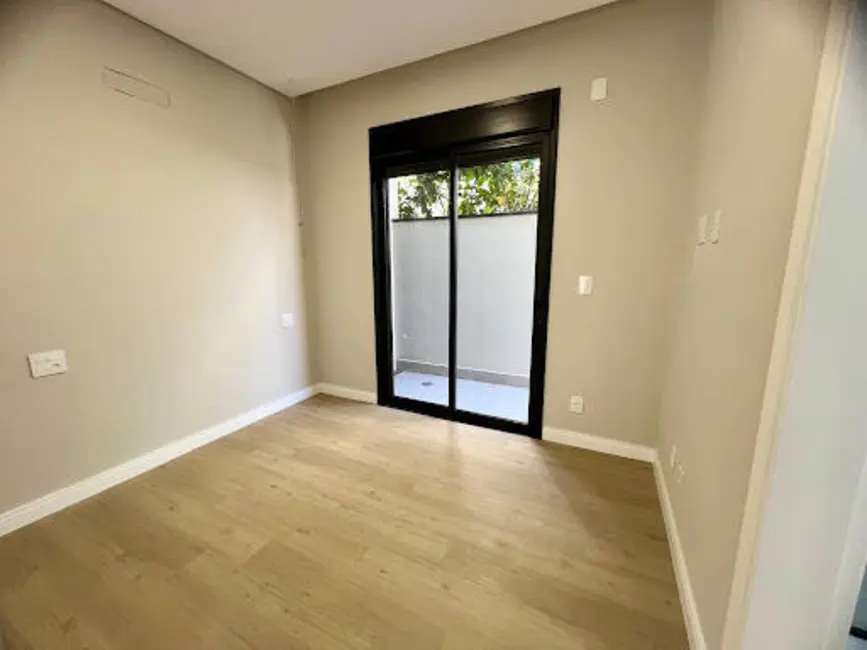 Foto 3 de Casa com 3 quartos à venda, 196m2 em Valinhos - SP