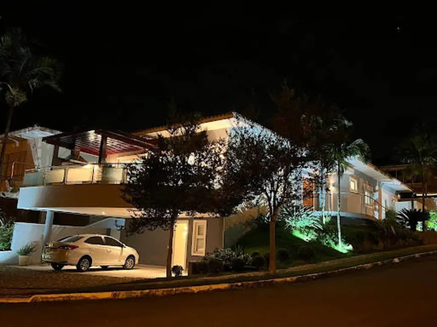 Foto 1 de Casa de Condomínio com 4 quartos à venda, 270m2 em Valinhos - SP