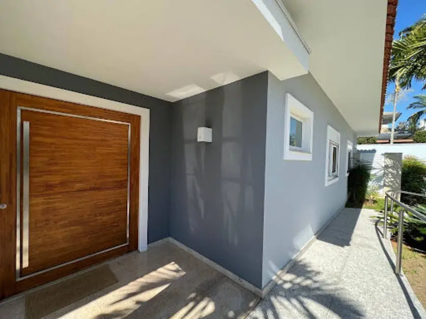 Foto 3 de Casa de Condomínio com 4 quartos à venda, 270m2 em Valinhos - SP