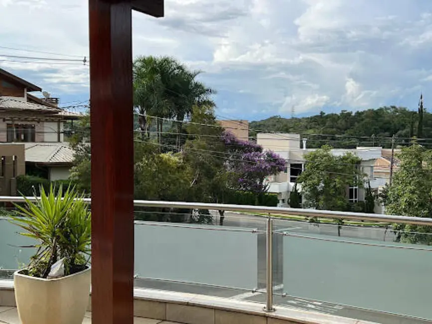 Foto 5 de Casa de Condomínio com 4 quartos à venda, 270m2 em Valinhos - SP