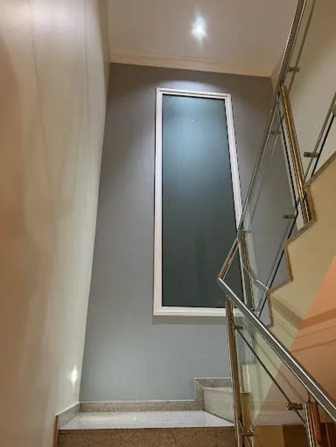 Foto 4 de Casa de Condomínio com 4 quartos à venda, 270m2 em Valinhos - SP
