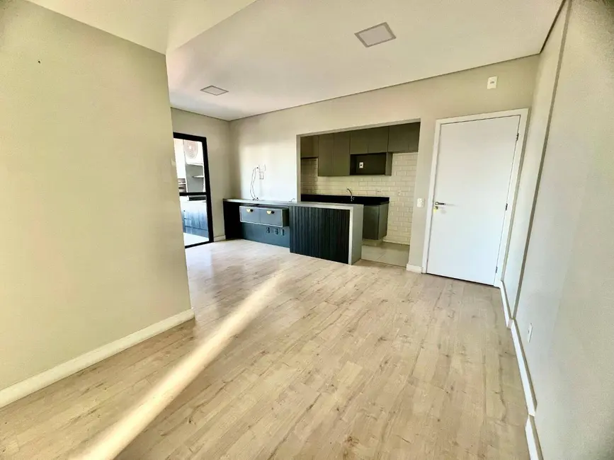 Foto 2 de Apartamento com 2 quartos à venda, 69m2 em Jardim Imperial, Valinhos - SP