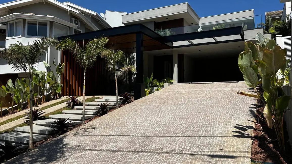 Foto 2 de Casa com 4 quartos à venda, 360m2 em Loteamento Residencial Fazenda São José,  - SP