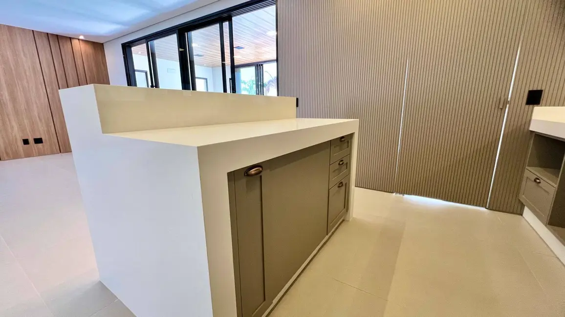 Casa com 3 quartos à venda, 310m2 em Valinhos - SP - imagem 9 Foto 9 de Casa com 3 quartos à venda, 310m2 em Valinhos - SP