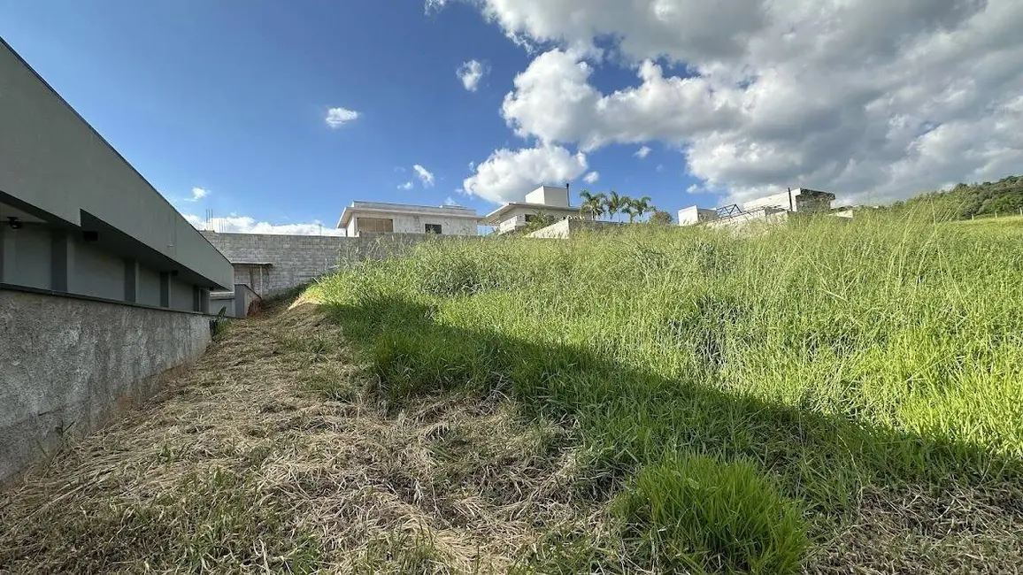 Foto 1 de Terreno / Lote à venda, 508m2 em Valinhos - SP