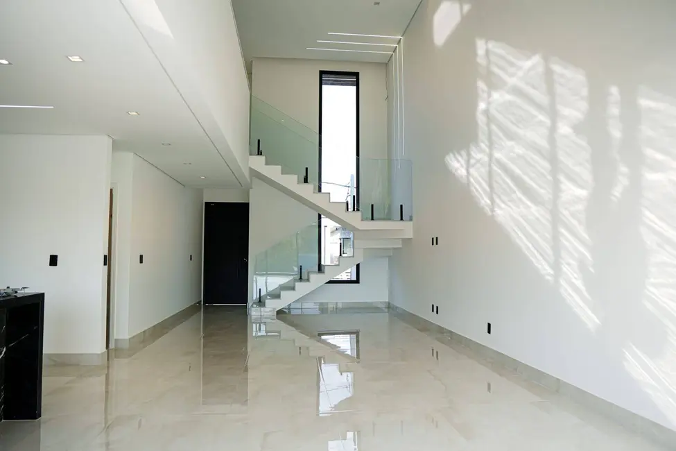 Casa com 3 quartos à venda, 230m2 em Vila Pagano, Valinhos - SP - imagem 7 Foto 7 de Casa com 3 quartos à venda, 230m2 em Vila Pagano, Valinhos - SP