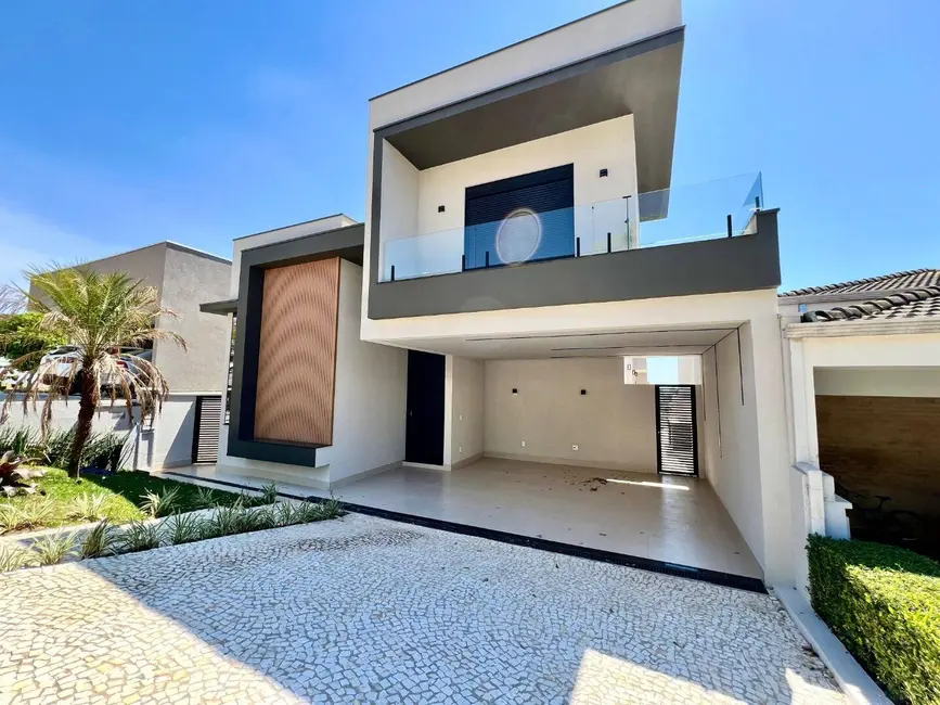 Casa de Condomínio com 4 quartos à venda, 319m2 em Valinhos - SP - imagem 3 Foto 3 de Casa de Condomínio com 4 quartos à venda, 319m2 em Valinhos - SP