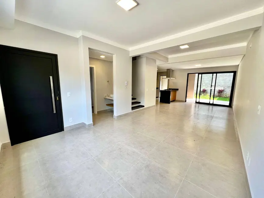 Foto 5 de Casa de Condomínio com 3 quartos à venda, 145m2 em Chácaras Silvania, Valinhos - SP