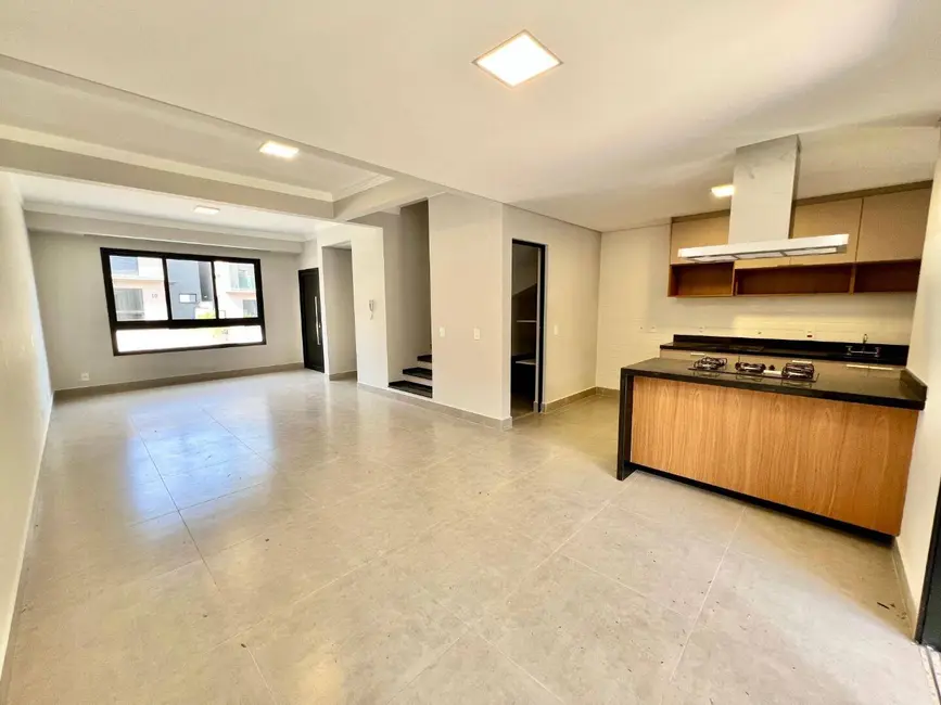 Foto 6 de Casa de Condomínio com 3 quartos à venda, 145m2 em Chácaras Silvania, Valinhos - SP