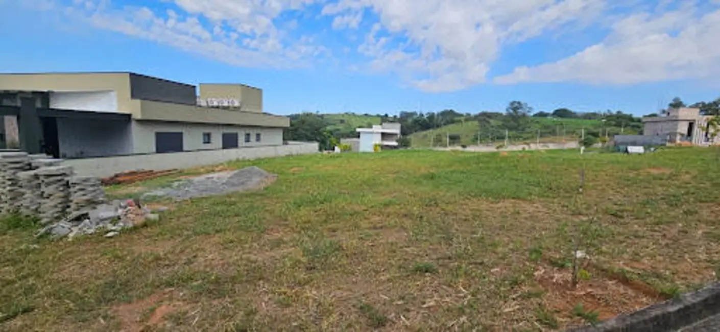 Foto 1 de Terreno / Lote à venda, 500m2 em Valinhos - SP