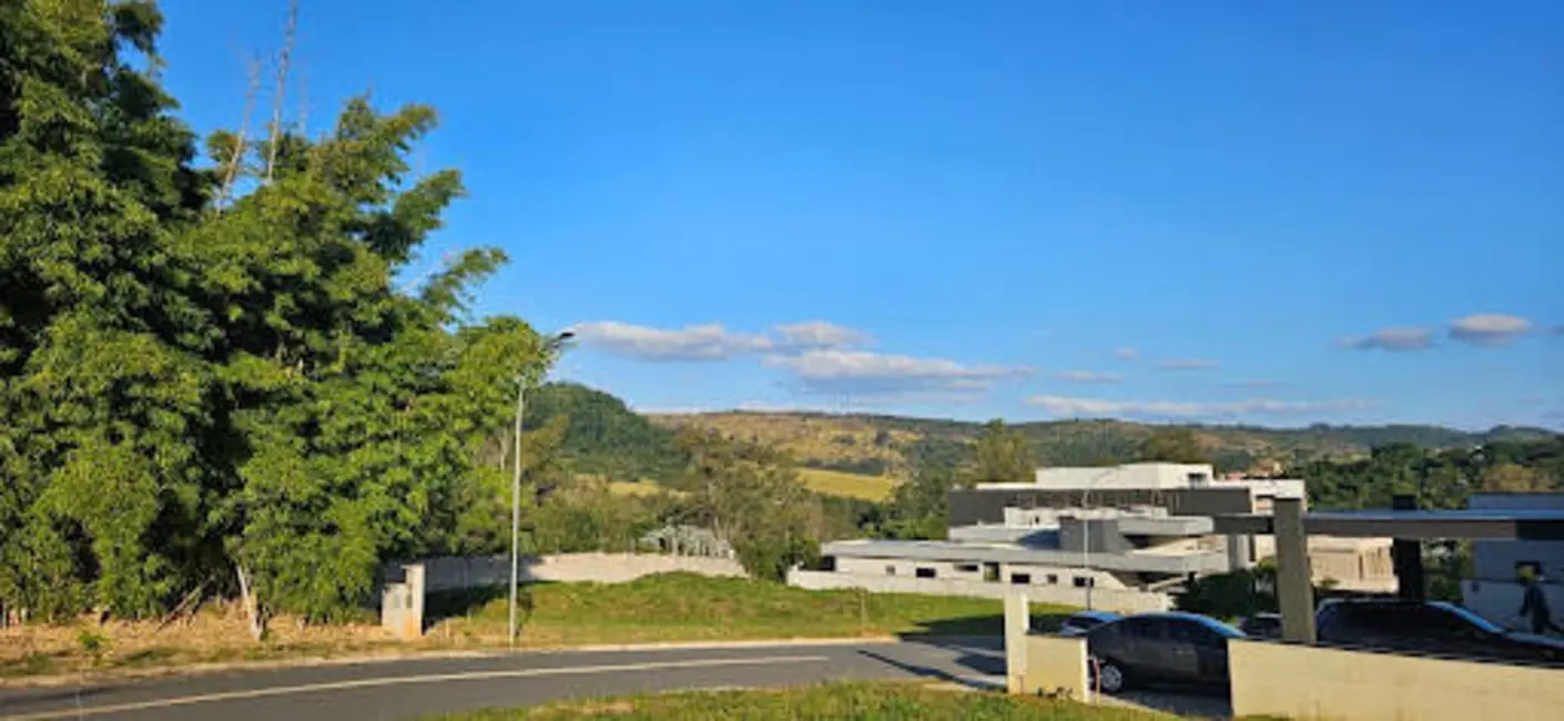 Foto 2 de Terreno / Lote à venda, 500m2 em Valinhos - SP
