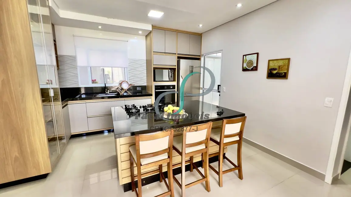 Foto 8 de Casa com 3 quartos à venda, 180m2 em Jardim Alvorada, Valinhos - SP