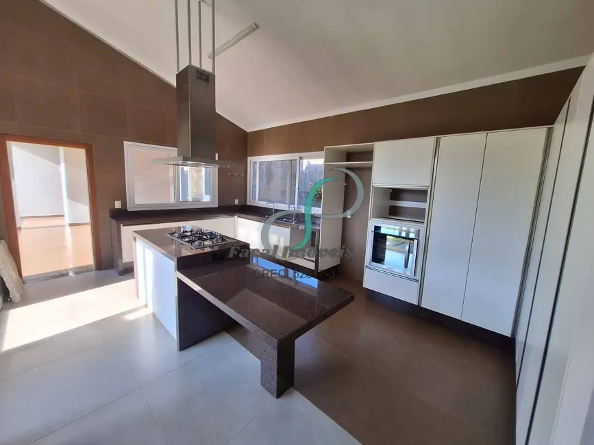 Foto 1 de Casa de Condomínio com 3 quartos à venda, 891m2 em Vinhedo - SP