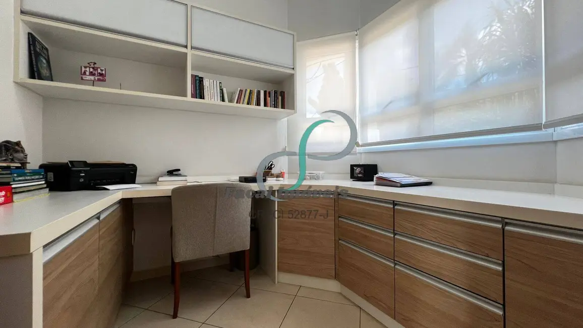 Foto 3 de Casa de Condomínio com 4 quartos à venda, 297m2 em Valinhos - SP