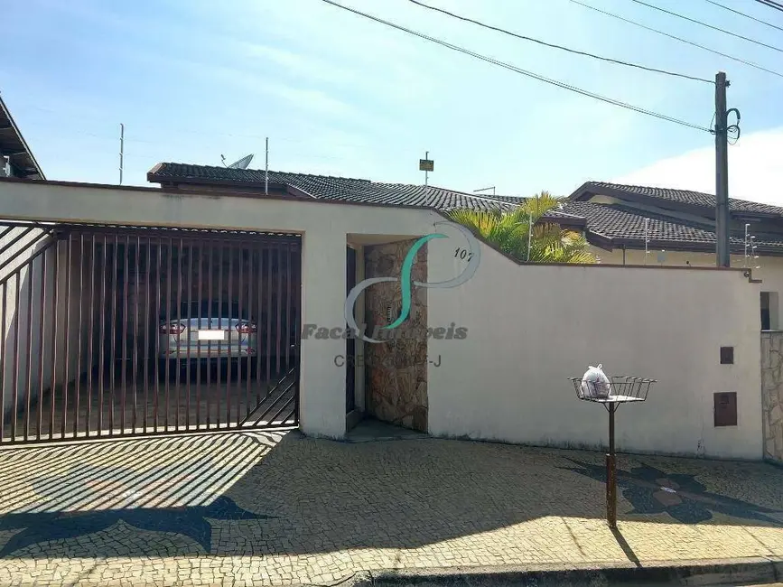 Foto 1 de Casa com 3 quartos à venda, 200m2 em Jardim Panorama, Valinhos - SP