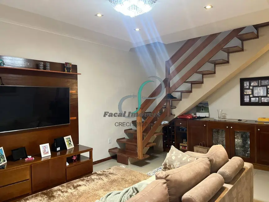 Casa com 3 quartos à venda, 182m2 em Valinhos - SP - imagem 3 Foto 3 de Casa com 3 quartos à venda, 182m2 em Valinhos - SP