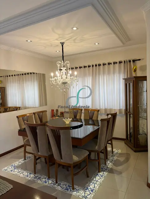 Casa com 3 quartos à venda, 182m2 em Valinhos - SP - imagem 7 Foto 7 de Casa com 3 quartos à venda, 182m2 em Valinhos - SP