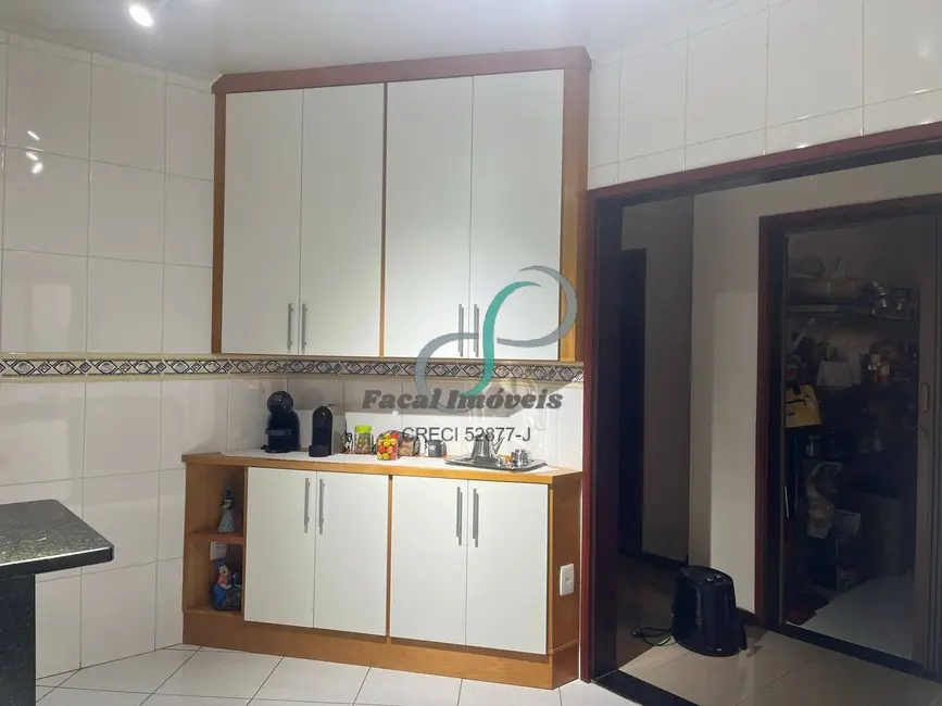 Casa com 3 quartos à venda, 182m2 em Valinhos - SP - imagem 6 Foto 6 de Casa com 3 quartos à venda, 182m2 em Valinhos - SP