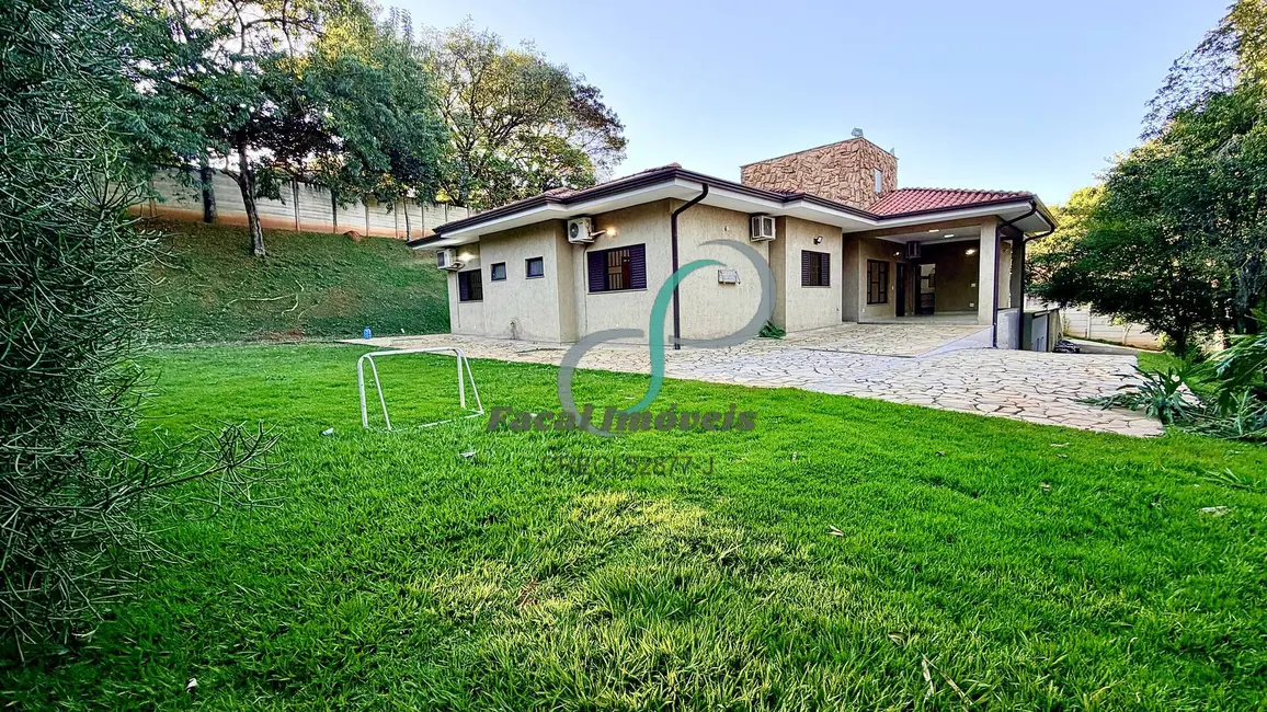 Casa com 3 quartos à venda, 230m2 em Sítio Recreio dos Cafezais, Valinhos - SP - imagem 3 Foto 3 de Casa com 3 quartos à venda, 230m2 em Sítio Recreio dos Cafezais, Valinhos - SP