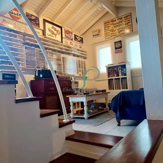 Foto 8 de Casa de Condomínio com 3 quartos à venda, 360m2 em Valinhos - SP