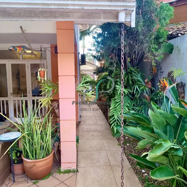 Foto 4 de Casa de Condomínio com 3 quartos à venda, 360m2 em Valinhos - SP