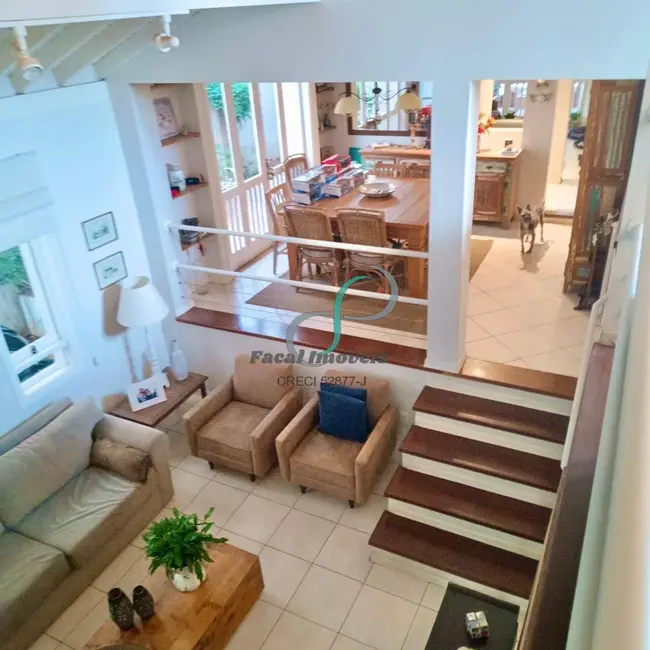 Foto 6 de Casa de Condomínio com 3 quartos à venda, 360m2 em Valinhos - SP