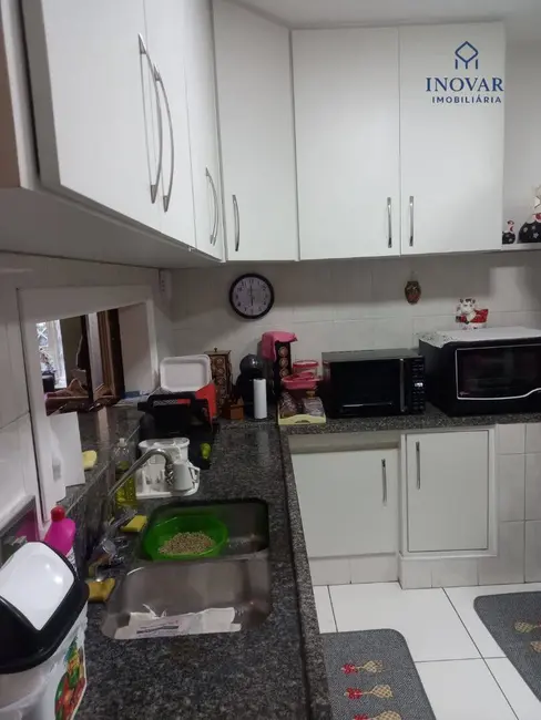 Casa com 3 quartos à venda, 197m2 em Sao Jose Dos Campos - SP - imagem 5 Foto 5 de Casa com 3 quartos à venda, 197m2 em Sao Jose Dos Campos - SP