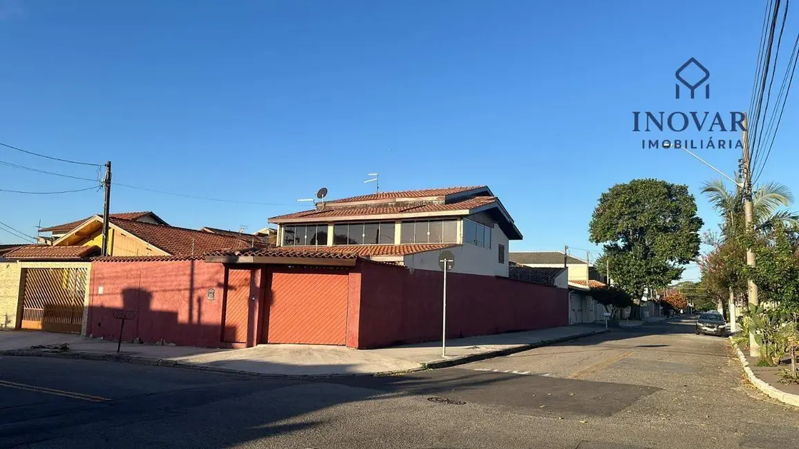 Casa com 4 quartos à venda, 150m2 em Sao Jose Dos Campos - SP - imagem 1 Foto 1 de Casa com 4 quartos à venda, 150m2 em Sao Jose Dos Campos - SP