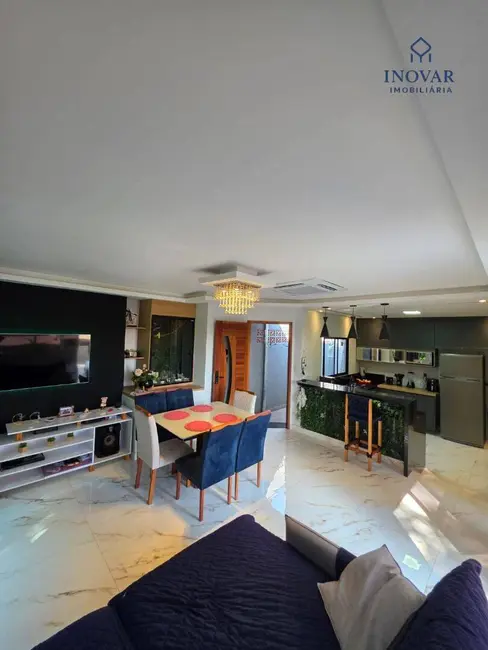 Foto 4 de Casa com 3 quartos à venda, 200m2 em Sao Jose Dos Campos - SP