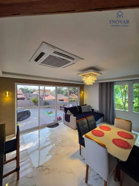 Foto 2 de Casa com 3 quartos à venda, 200m2 em Sao Jose Dos Campos - SP