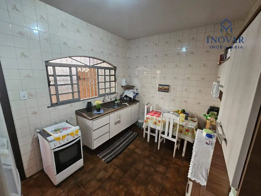 Foto 5 de Casa com 3 quartos à venda, 200m2 em Sao Jose Dos Campos - SP