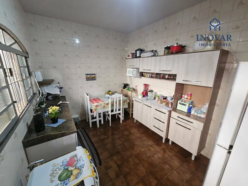 Foto 4 de Casa com 3 quartos à venda, 200m2 em Sao Jose Dos Campos - SP