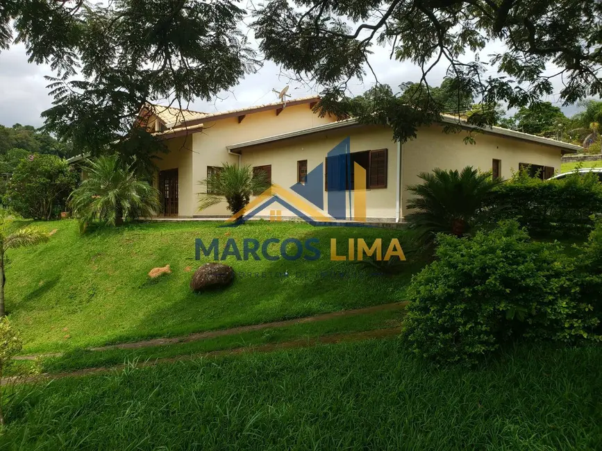Chácara com 4 quartos à venda, 5000m2 em Portão, Atibaia - SP - imagem 8 Foto 8 de Chácara com 4 quartos à venda, 5000m2 em Portão, Atibaia - SP