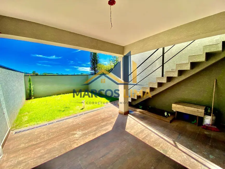 Casa com 3 quartos à venda, 125m2 em Vila Santa Helena, Atibaia - SP - imagem 4 Foto 4 de Casa com 3 quartos à venda, 125m2 em Vila Santa Helena, Atibaia - SP