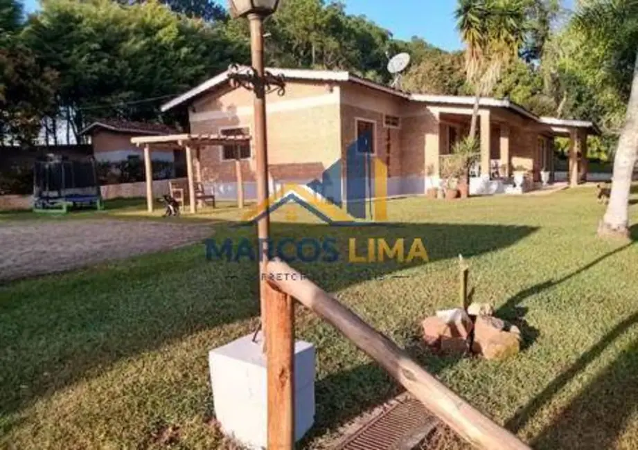 Chácara com 4 quartos à venda, 9000m2 em Rosário, Atibaia - SP - imagem 3 Foto 3 de Chácara com 4 quartos à venda, 9000m2 em Rosário, Atibaia - SP