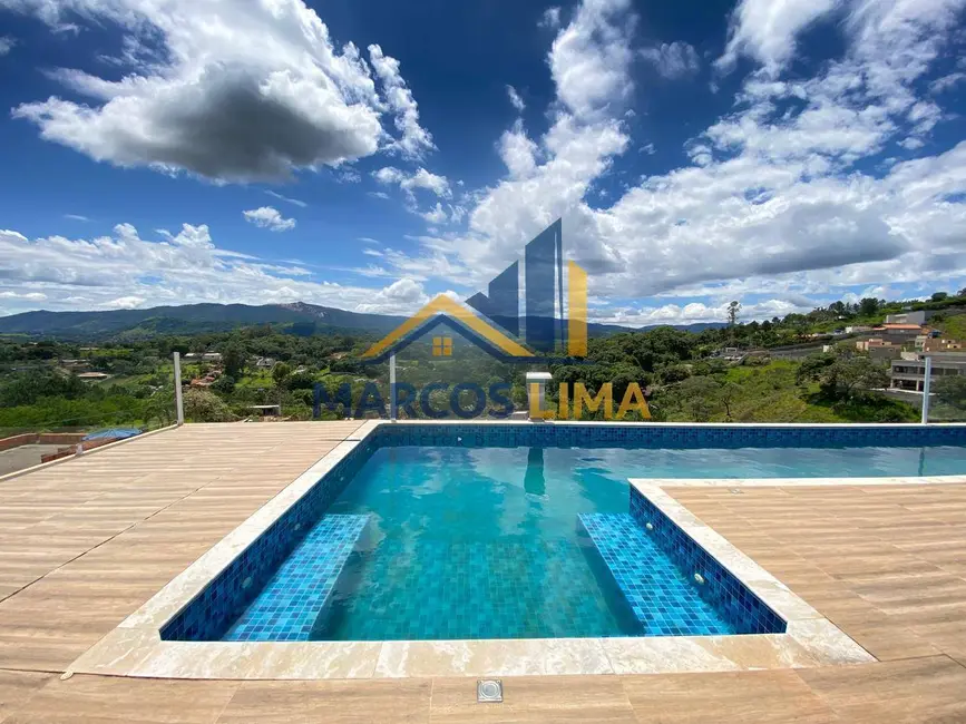 Foto 2 de Chácara com 3 quartos à venda, 2000m2 em Jardim Estância Brasil, Atibaia - SP