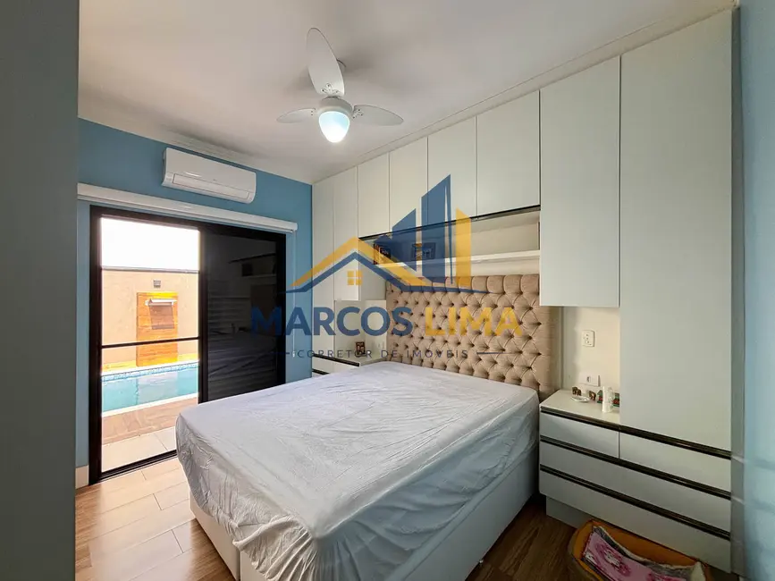 Foto 8 de Casa de Condomínio com 3 quartos à venda, 300m2 em Atibaia - SP