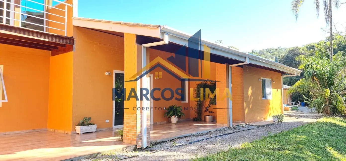 Chácara com 3 quartos à venda, 4200m2 em Portão, Atibaia - SP - imagem 6 Foto 6 de Chácara com 3 quartos à venda, 4200m2 em Portão, Atibaia - SP