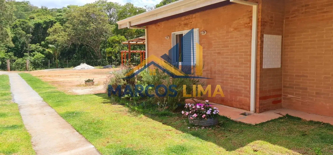 Chácara com 3 quartos à venda, 4200m2 em Portão, Atibaia - SP - imagem 7 Foto 7 de Chácara com 3 quartos à venda, 4200m2 em Portão, Atibaia - SP