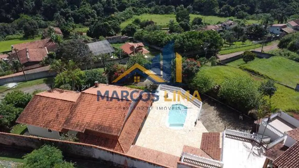 Foto 6 de Chácara com 6 quartos à venda, 1390m2 em Piracaia - SP
