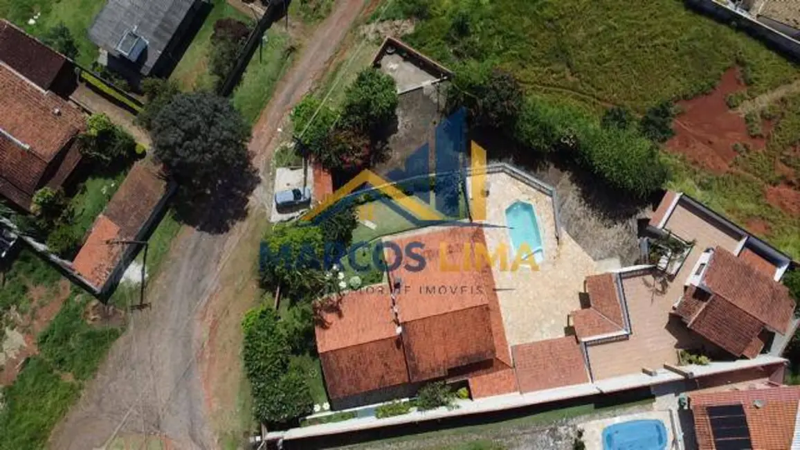 Foto 3 de Chácara com 6 quartos à venda, 1390m2 em Piracaia - SP