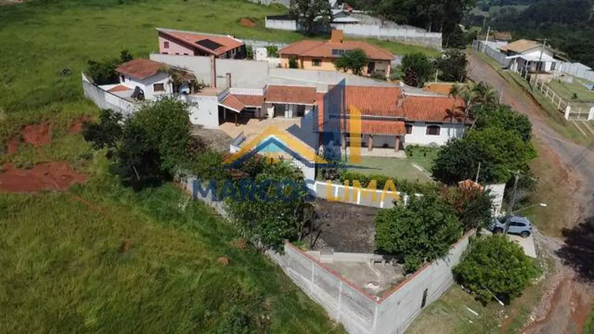 Foto 4 de Chácara com 6 quartos à venda, 1390m2 em Piracaia - SP
