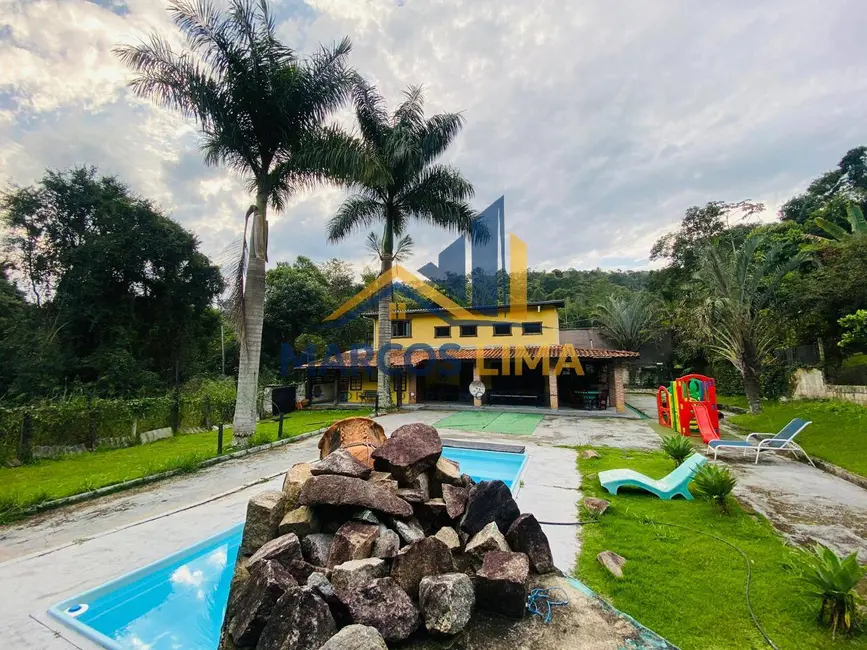 Chácara com 3 quartos à venda, 800m2 em Portão, Atibaia - SP - imagem 1 Foto 1 de Chácara com 3 quartos à venda, 800m2 em Portão, Atibaia - SP