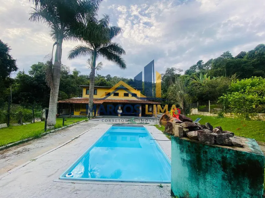 Chácara com 3 quartos à venda, 800m2 em Portão, Atibaia - SP - imagem 3 Foto 3 de Chácara com 3 quartos à venda, 800m2 em Portão, Atibaia - SP