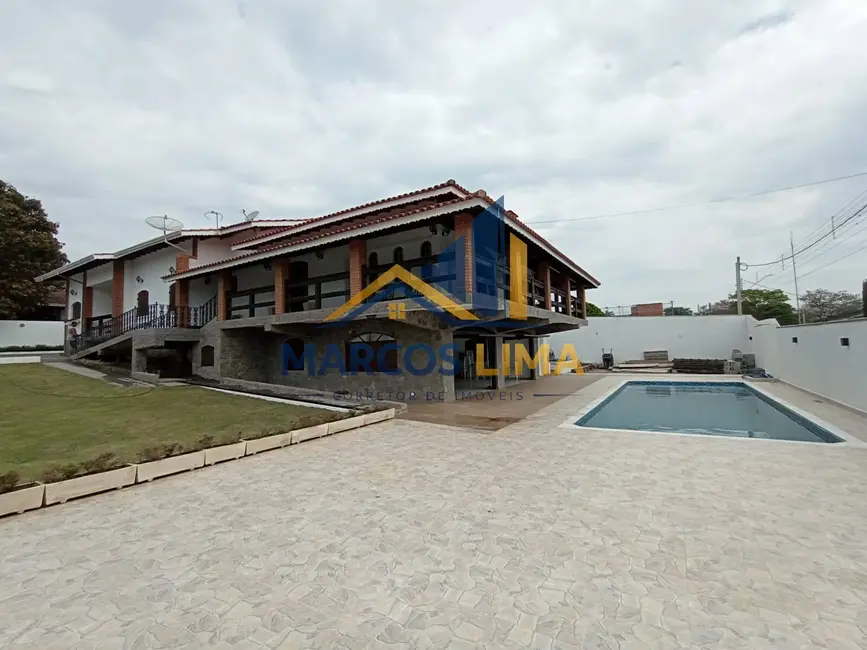 Foto 3 de Chácara com 6 quartos à venda, 1122m2 em Piracaia - SP