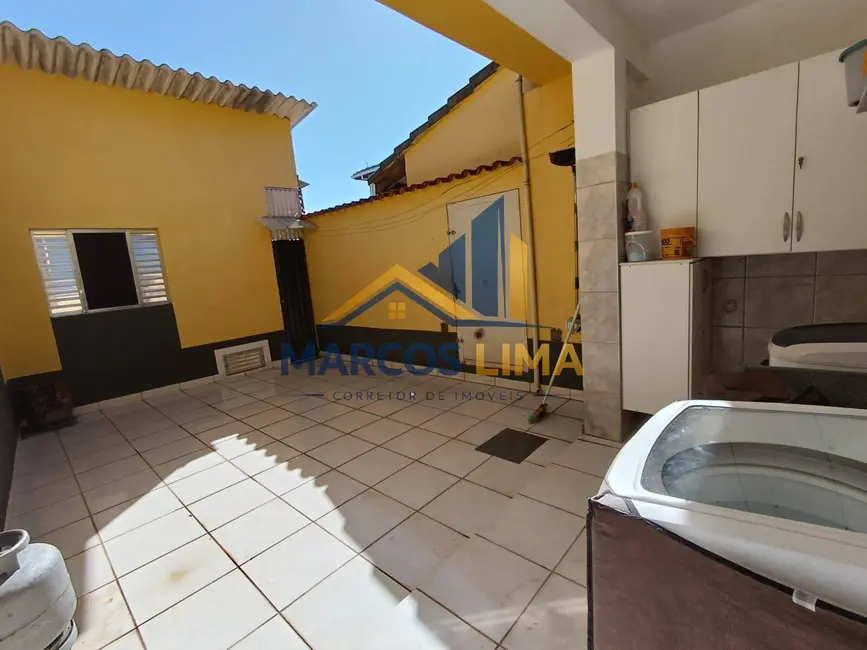 Foto 9 de Casa com 2 quartos à venda e para alugar, 300m2 em Mairipora - SP